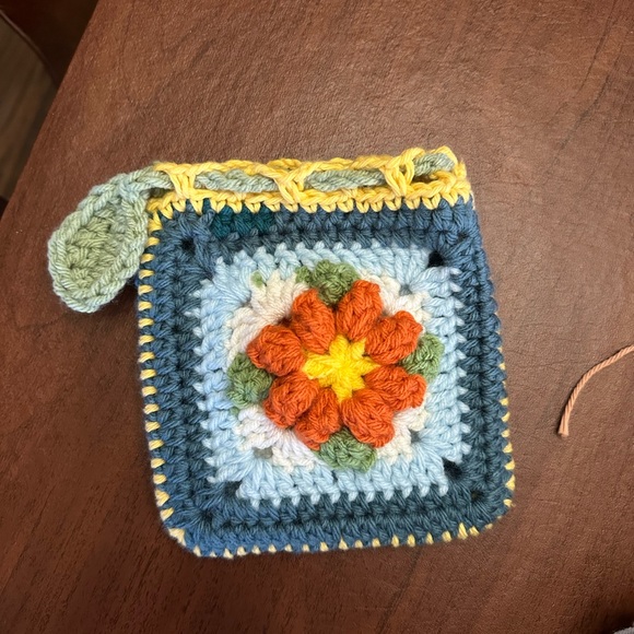 Large Yarn Lot - Picture 9 of 11